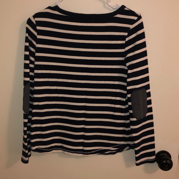 Gap Sweater - Picture 2 of 4